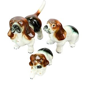 Vintage Small Basset Hounds Set of 3 Dog Puppies
Ceramics Glossy Shelf Sitters